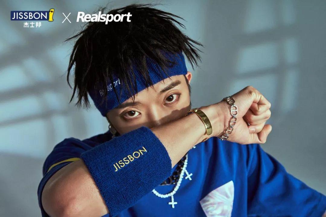 杰士邦，賣衣服了！